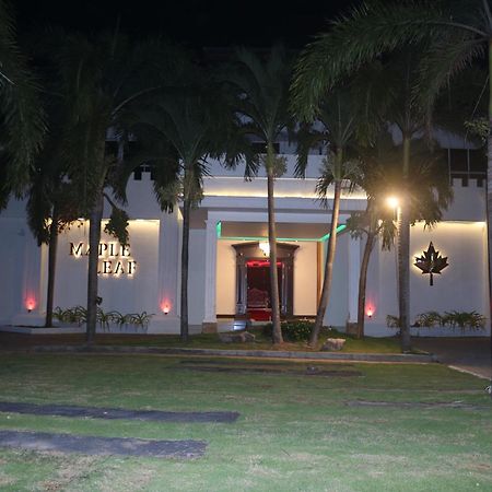 Maple Leaf Hotel Negombo Exterior foto